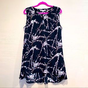 💐 Plus Size Sleeveless Long Floral Blouse Too
